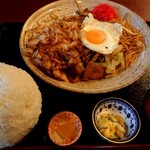 189JACK - 俺の焼きそば定食(1300円税込)