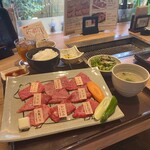 焼肉名匠 山牛 - 