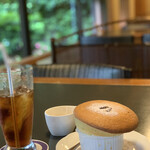 六盛　スフレ・カフェコーナー茶庭 - ショコラスフレ