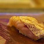 鮨 難波 - ノドグロ炙り。 なんだろう、今日の難波さん、いつものノドグロ炙りの、目を閉じて10分くらいむしゃむしゃしてたいようなノドグロじゃない・・ 息子くんが炙ったのかな？？（笑）