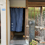 鮨 三心 - 大阪・谷町六丁目、都会の喧騒から離れた閑静な住宅地に佇んでいます「鮨 三心」さん。