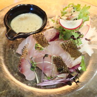 BISTRO CHINESE OSAWA - イサキの炙りの刺身