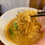 ラーメン・担々麺 薫ル白黒ぶらうん - 