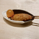 比内地鶏串 Sot l'y laisse - キンカンとつくね