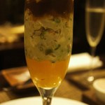 Les deux - ズワイ蟹、帆立のクープ、オマール海老のジュレとウニ添え