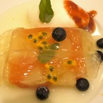 Les deux - グレープフルーツゼリー ヨーグルトアイス添え