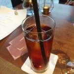 アトールテラスカモガワ - ウーロン茶のストローが紙製