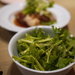 TARUTARU - パクチー別盛