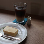 カワセミ珈琲店 - カフェオレ+チーズケーキ
