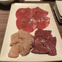 焼肉うしごろ 新宿三丁目店 - 