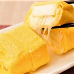 Maru - とろ～りチーズが溶け出す
      チーズのたまご焼き
      