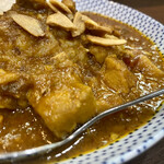 ヌードル＆スパイスカレー 今日の1番 - 本日のカレーあっぷ (ガーリックトマトチキンカレー)
      