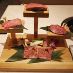 肉の田じま - 特撰田じま御前(4980円)のお肉