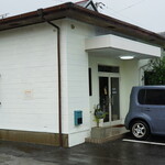 CAFE HUSET - 