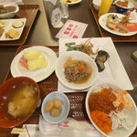 アサヤ ガーデン - 朝ごはん たらふくいくら丼♪