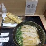 本格派博多うどん はし田たい吉 - ごぼてんうどん＋ちくわ天