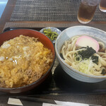 Dontaku - 牛たぬき丼セット（冷たいうどん） 1,100