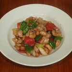 Stir-fried chicken and various nuts