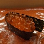 伊勢鮨 - 十二貫目　イクラ　羅臼