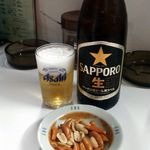 キッチングリーン - 瓶ビール 500円と柿ピーつき出し（ ’13.08）