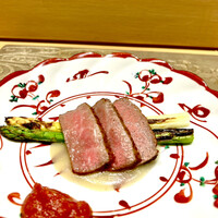 肉割烹ふたご 北新地店 - 和牛真空煮と2種アスパラ