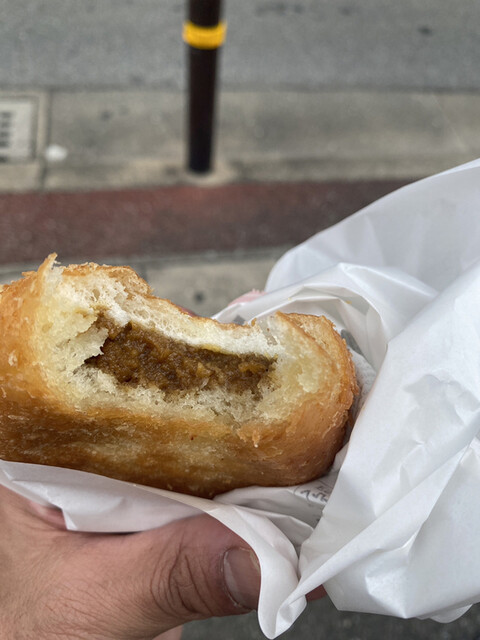 カレーパン 閉店】京都に出店した「カレーパンだ。」のSexyカレーパンって