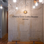 Cherry Core Coffee Roaster - 店内