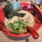 ラー麺 ずんどう屋 茨木下穂積店 - 元味ラーメン。スープといい麺といいとにかくおいしい。