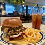 J.S.BURGERS CAFE - 