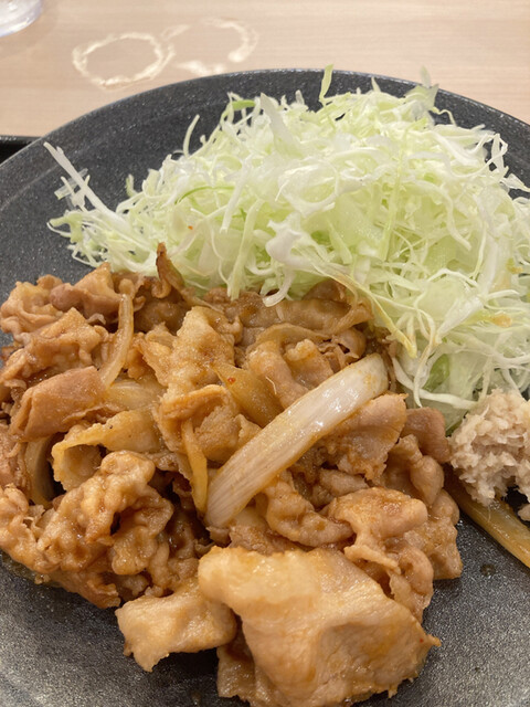 生姜の香りが食欲をそそる