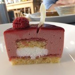 ヒノシン - ババロワフランボワーズのカット層