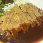 居食屋 わいるどふぁーむ  - 下味がしっかりとついた ビフカツ