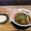 近江熟成醤油ラーメン 十二分屋 新座馬場店