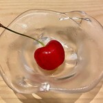 鮨処 池上 - 山形のさくらんぼ紅秀峰
