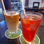 BAR ACQUA CITY - アイスカフェラテ600円とサマーデライト700円(税込)