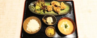 h Sumiban Zai Tamari Ba - タレ唐揚げ定食