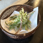 郷土料理ともん - 気に入っちゃったので単品　ハンゴンソウの天ぷら　byまみこまみこ