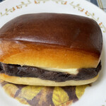 ブーランジェリー スドウ - ミルクパンの間にたっぷりのあんバター