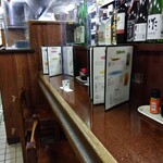 鶴亀 - カウンター席(2023年6月1日撮影)