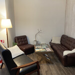 L'ATELIER - こちらは2階のゲストハウス