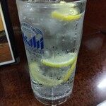 鶴亀 - チューハイ 300円(税込)(2023年6月1日撮影)