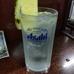 鶴亀 - チューハイ 300円(税込)(2023年6月1日撮影)