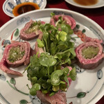 安参 - 肉質はレアな状態。比較的新メニューですか？無茶苦茶美味しいです、