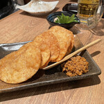 肉汁餃子のダンダダン - 餃子の皮せんべい