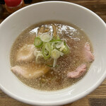 麺屋 一八 - 背脂チャッチャ系病み付き中華そば