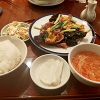 銀座ブルーリリー ステーキ＆チャイニーズレストラン - 