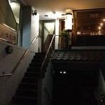 蕎麦屋の上ですよ！