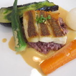 デザミ - 
      愛媛県八幡浜産　白身魚のソテー　カニのクリームソース