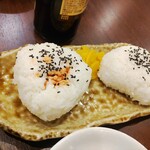 鶏屋 おつじろう - おにぎり鮭　おにぎり梅