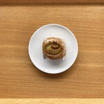 栄屋製菓 - まるごと1粒栗入り